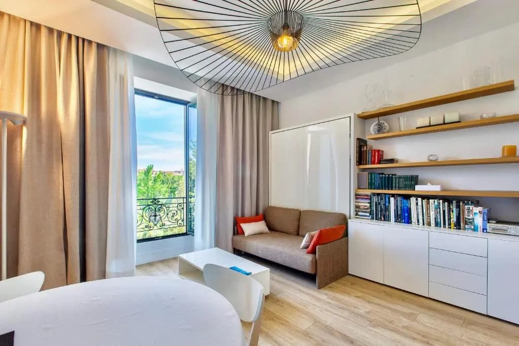 GRAND HÔTEL City Center at 2 minutes walk from the beach - photo 3
