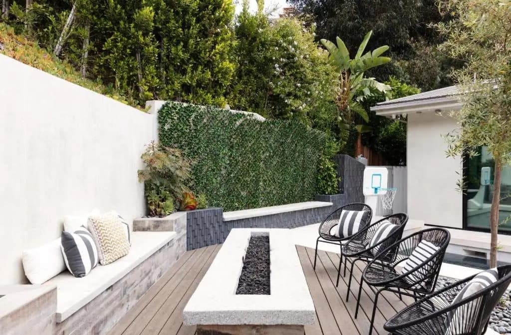 Willow Glen - Hollywood Hills Multi-level Villa With Theater & Pool - photo 42