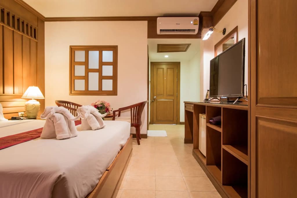 Cello Hotel - photo 4