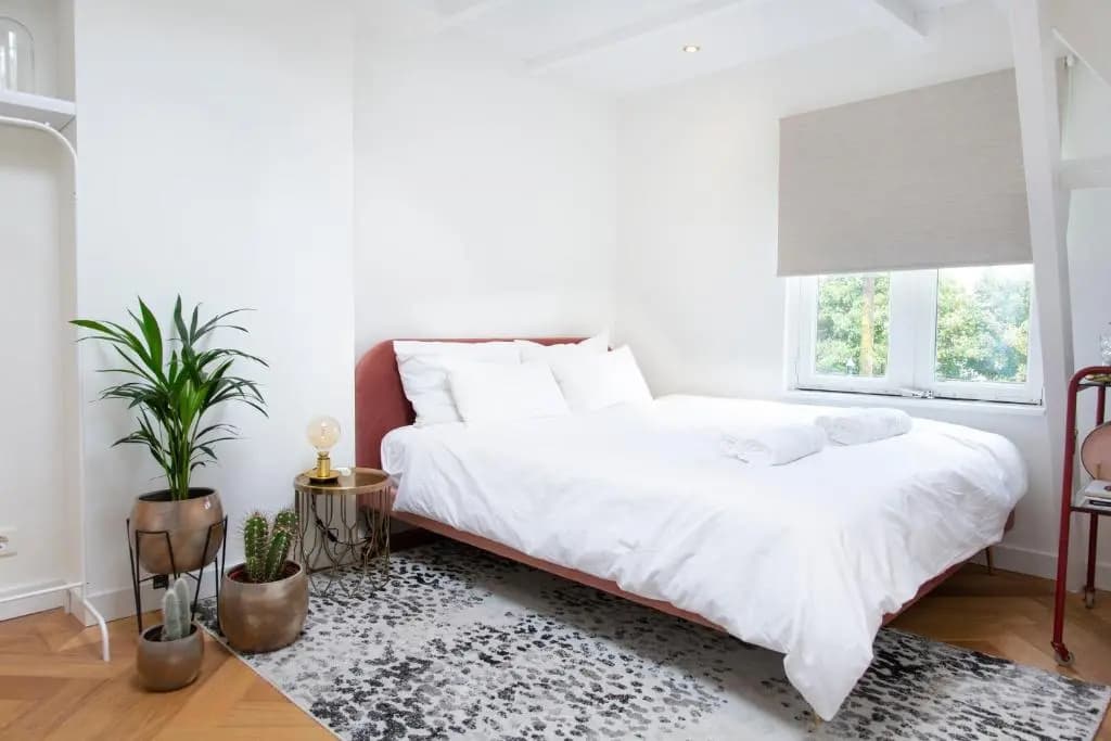 Trendy 2 bedroom accommodation on perfect location - photo 5