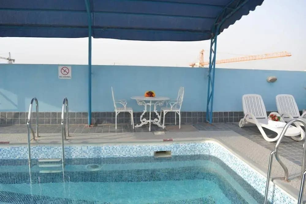Ramee Guestline Hotel - photo 13
