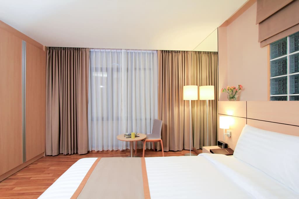 Petals Inn - photo 4