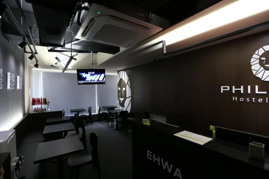Philstay Ehwa Boutique - Female Only - photo 21