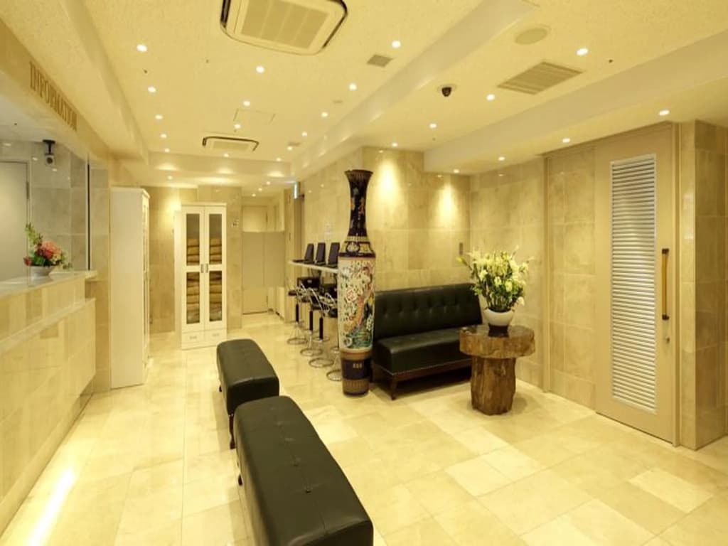 Hotel Check In Shijokarasuma - photo 1