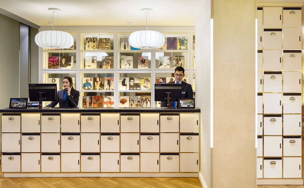 H10 Universitat Hotel - photo 2