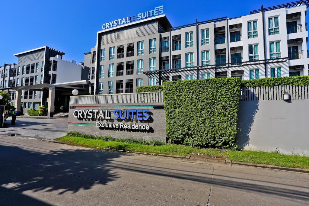 Crystal Suites Suvarnabhumi Airport - photo 1