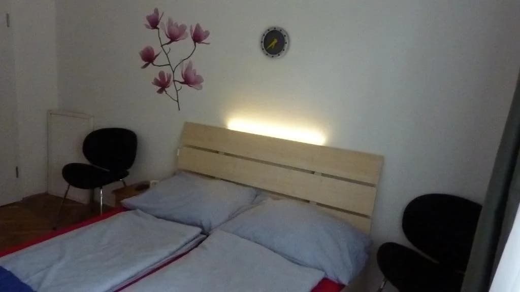 Plaza Rooms - photo 3