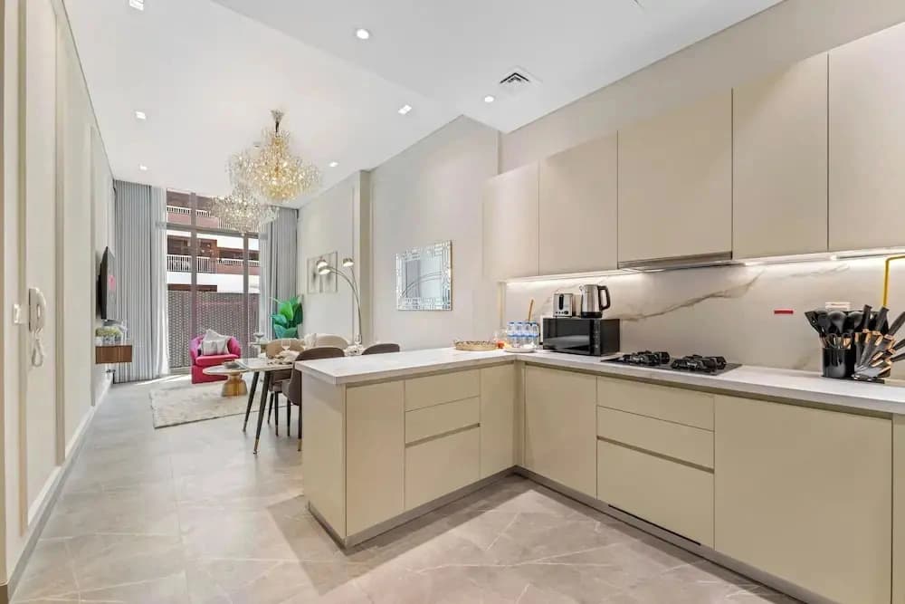 Brand New Stylish Unit near Circle Mall - photo 24