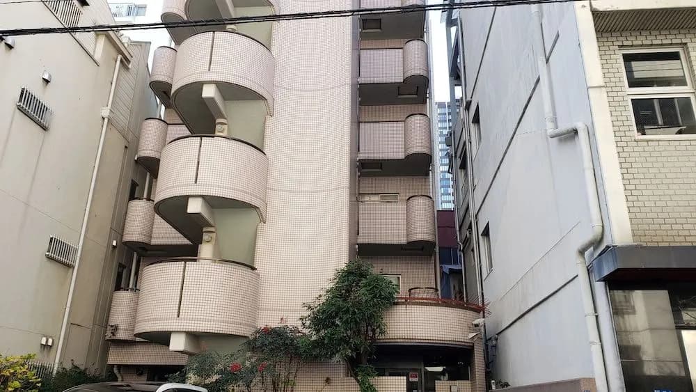 Color Shimanouchi - photo 1
