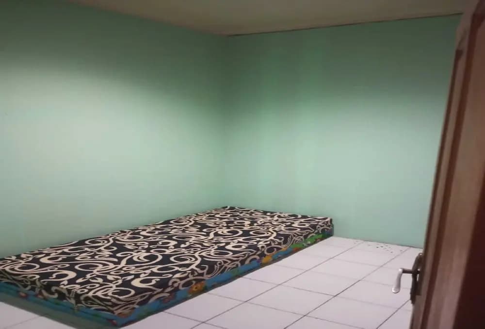 OYO 93887 John Residence - photo 4
