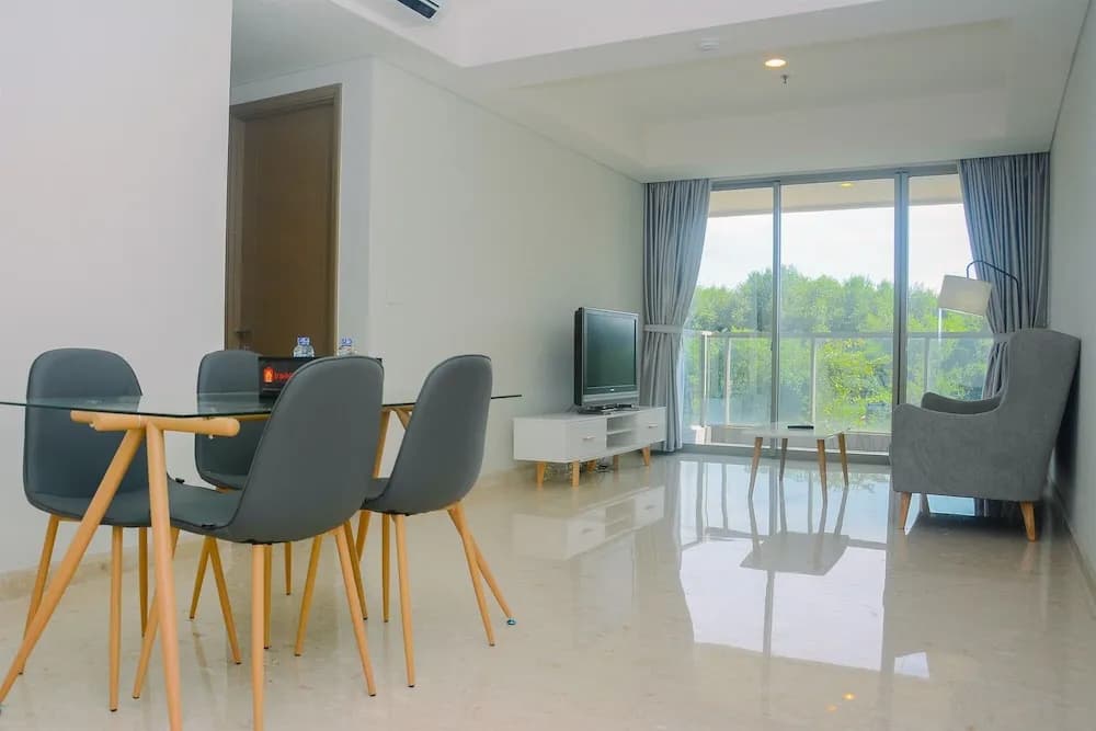Spacious 3BR Gold Coast Apartment near Shopping PIK Avenue - photo 7