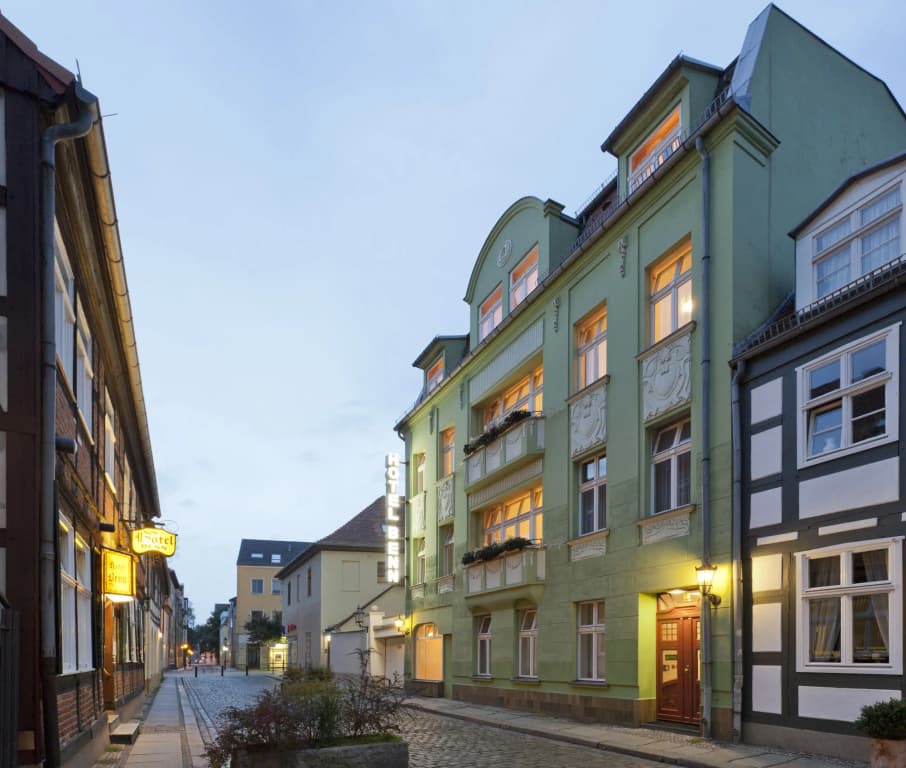 Hotel Benn - main photo