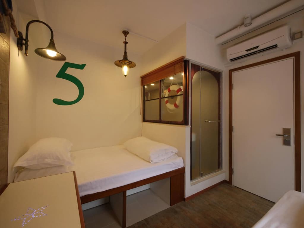 Panda's Hostel - Star Ferry - photo 2