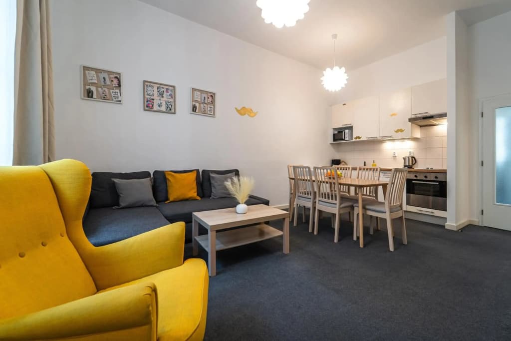 Little Tom Apartments - photo 4