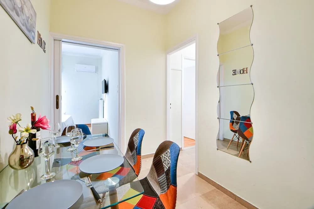 Athenian sunny apartment - main photo