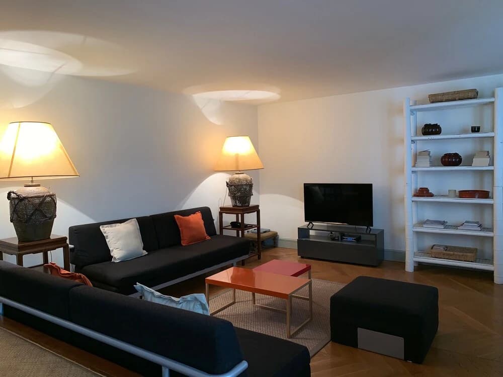 Apartment - 1 Bedroom - photo 2