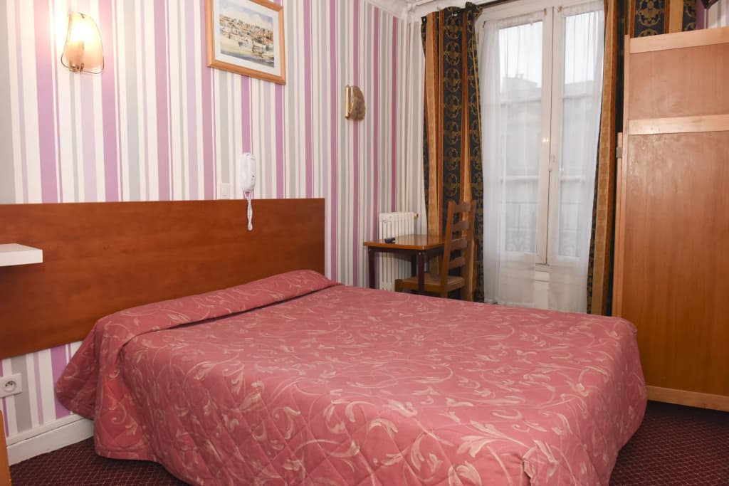Sully Hôtel - photo 1
