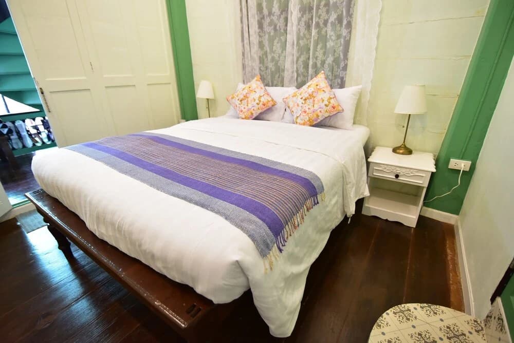 Green Teak House - photo 3
