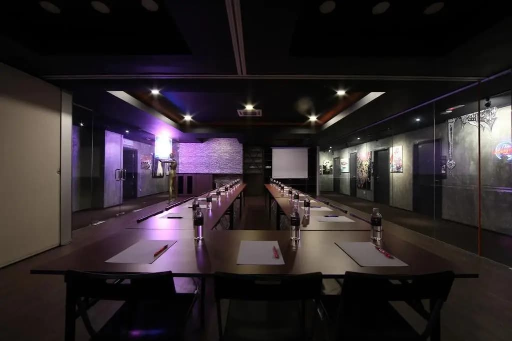 The Hulo Hotel Gallery - photo 15