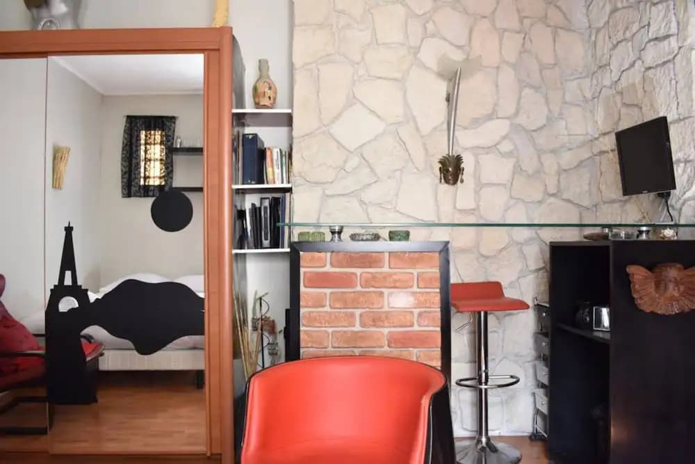 Bright Parisian Studio for 2 - photo 7