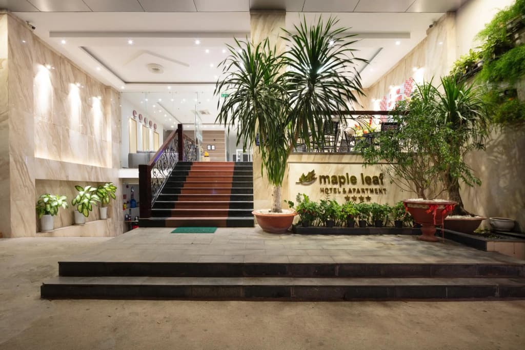 Maple Leaf Hotel & Apartment - main photo