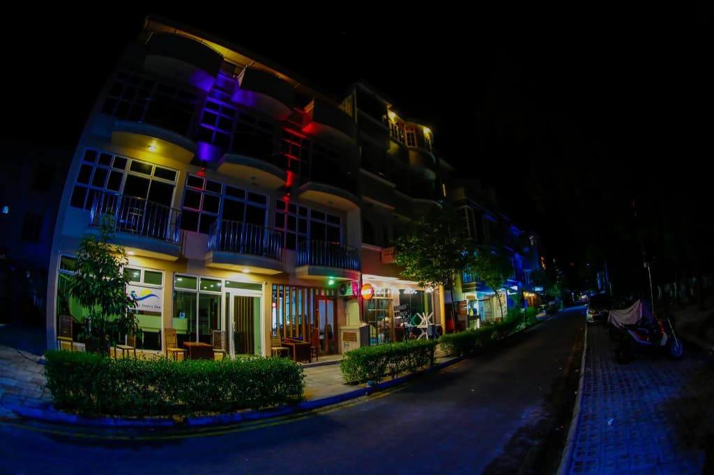Sunny Suites Inn - photo 23