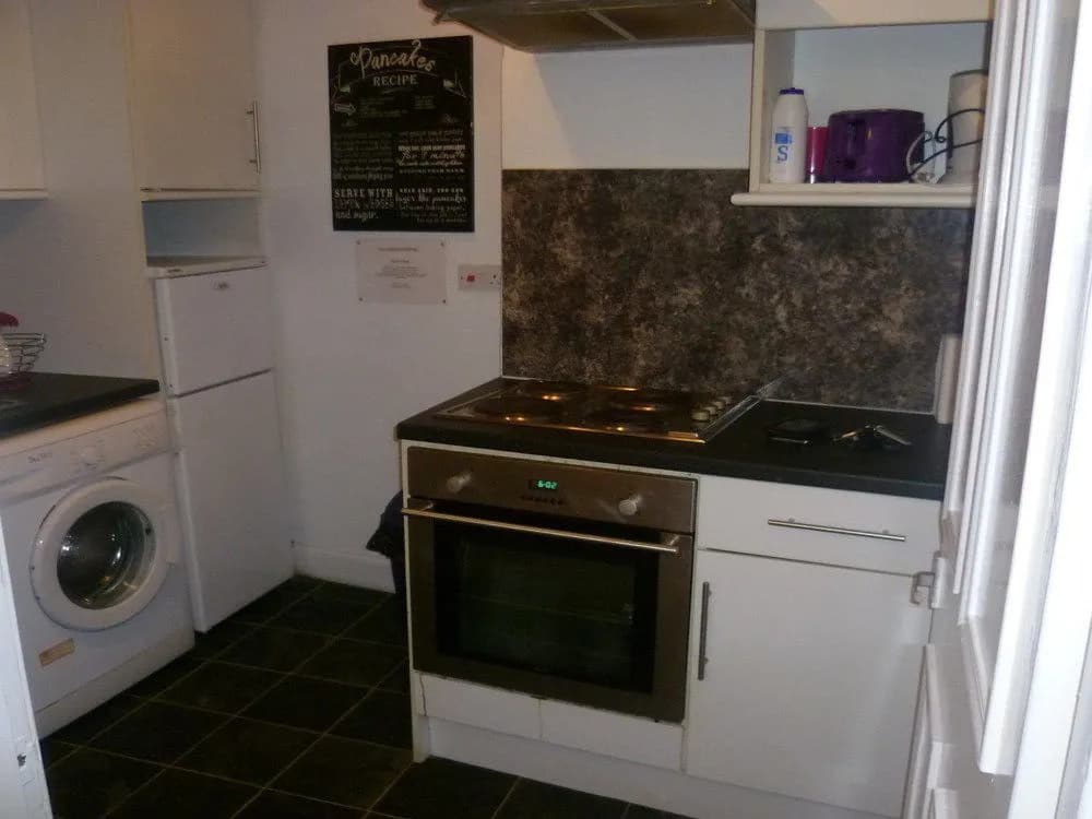Tony Asga - Asga Apartment - photo 16