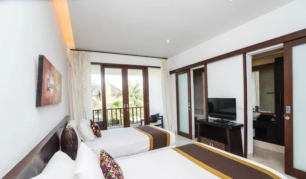 16 bedroom villa river side Legian - photo 3