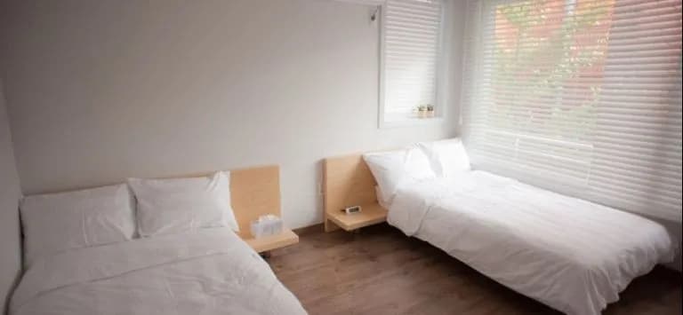 The Zip Guest House for Female Only - photo 4