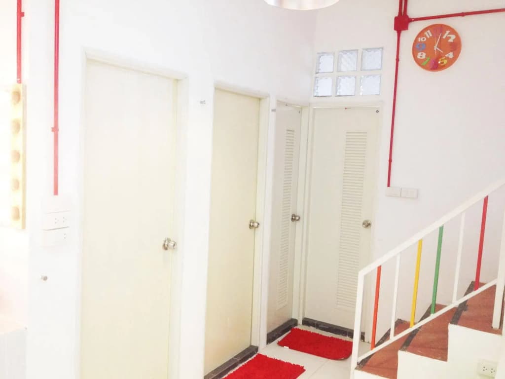 Safe and Sound Hostel - photo 10