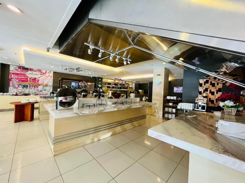 Pinetree Hotel - photo 26
