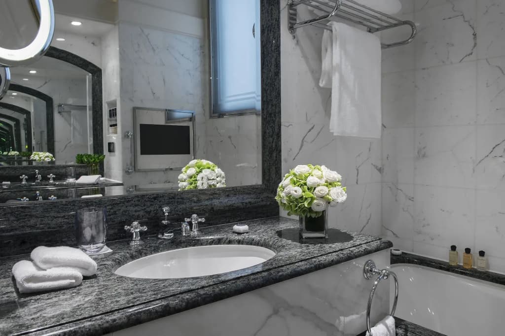 The Peninsula Hong Kong Hotel - photo 37
