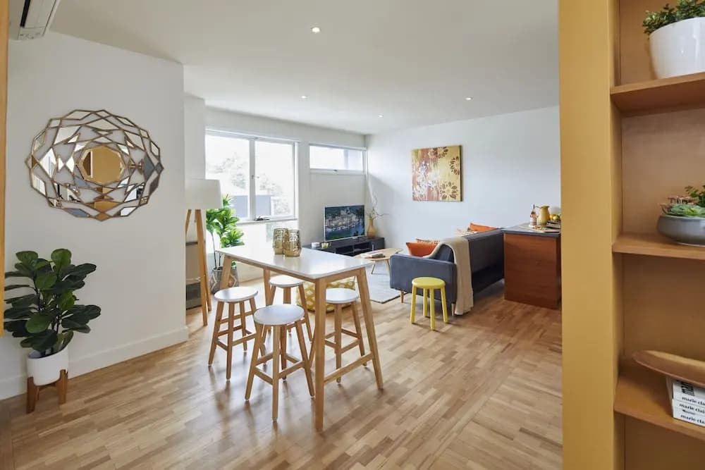 Spacious Carlton 1 bedroom Apt With Secure Parking - photo 8