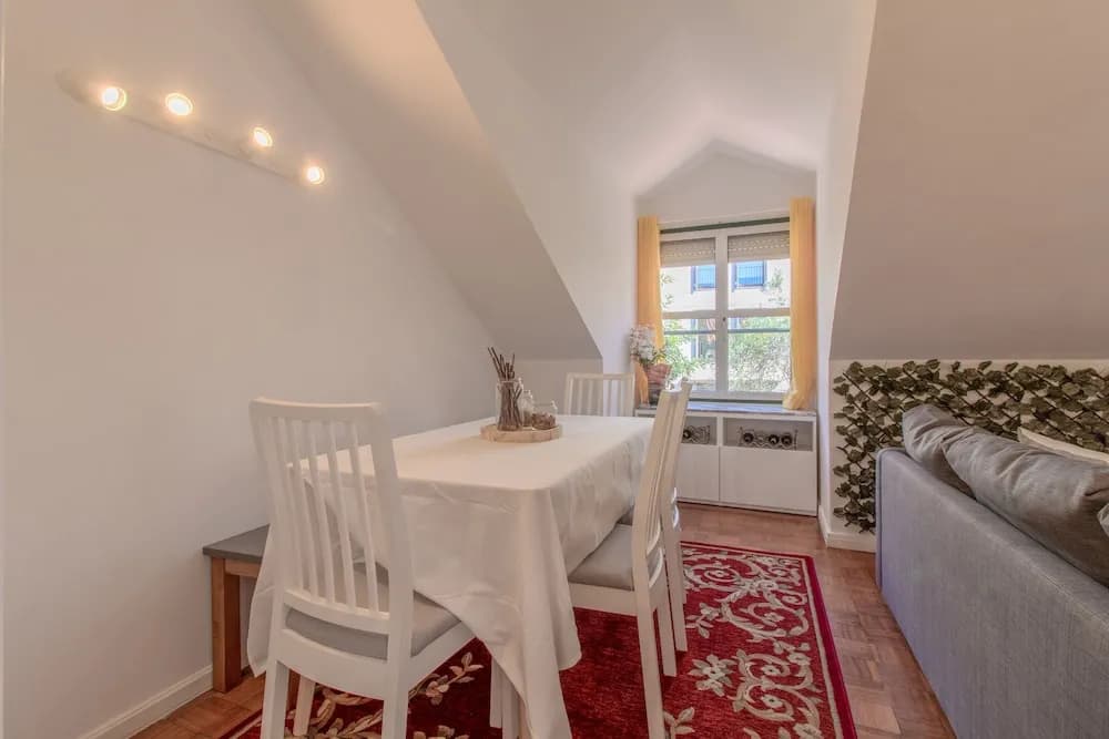 Beautiful flat with balcony & Great location - photo 18