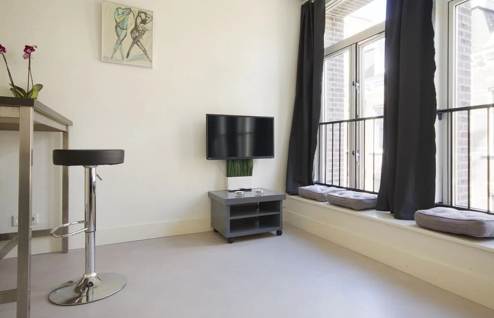 Bright & Great Apartment In Jordaan Area - photo 6
