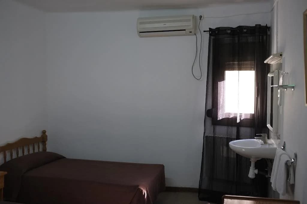 Hostal Europa - photo 7