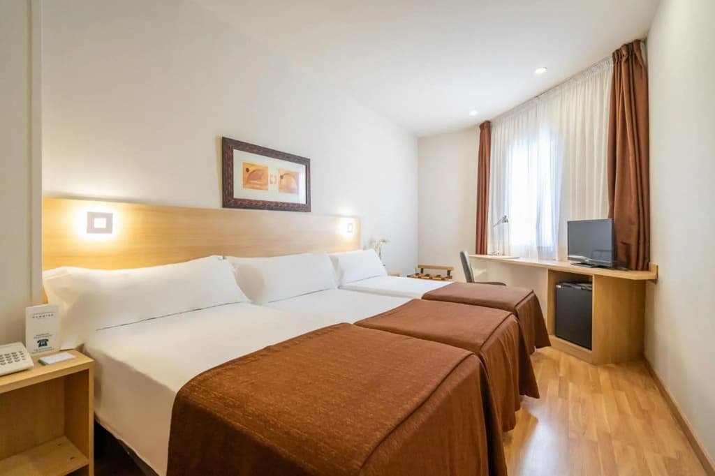 Hotel Glories - photo 9