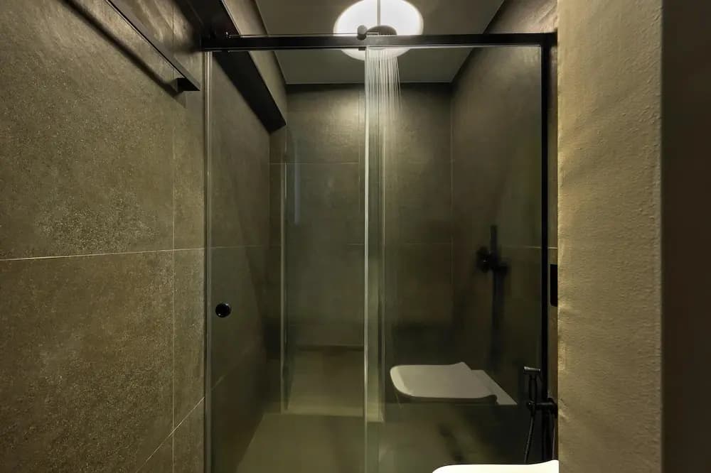 Finders Top Floor Apartments - photo 8