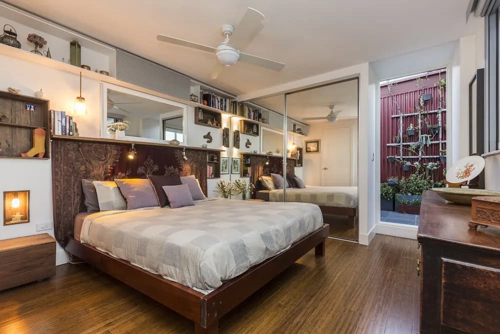 Loft Penthouse With Startling City Views + Parking - photo 3
