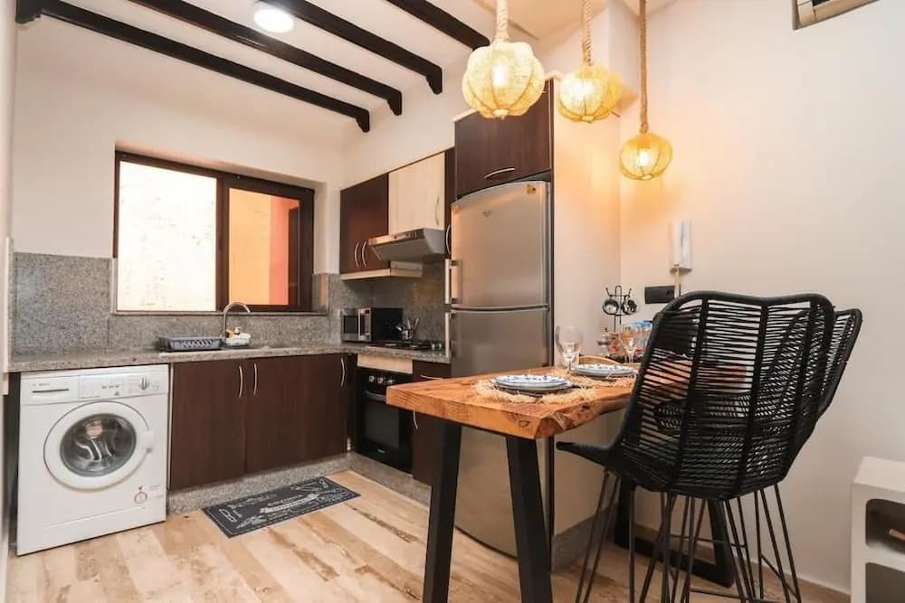 Elegant 2 bedroom apartment - photo 8