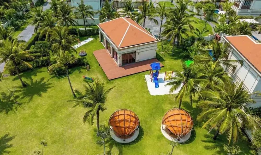 Luxe 3BR Villa: Pool, Breakfast & Housekeeping - photo 7