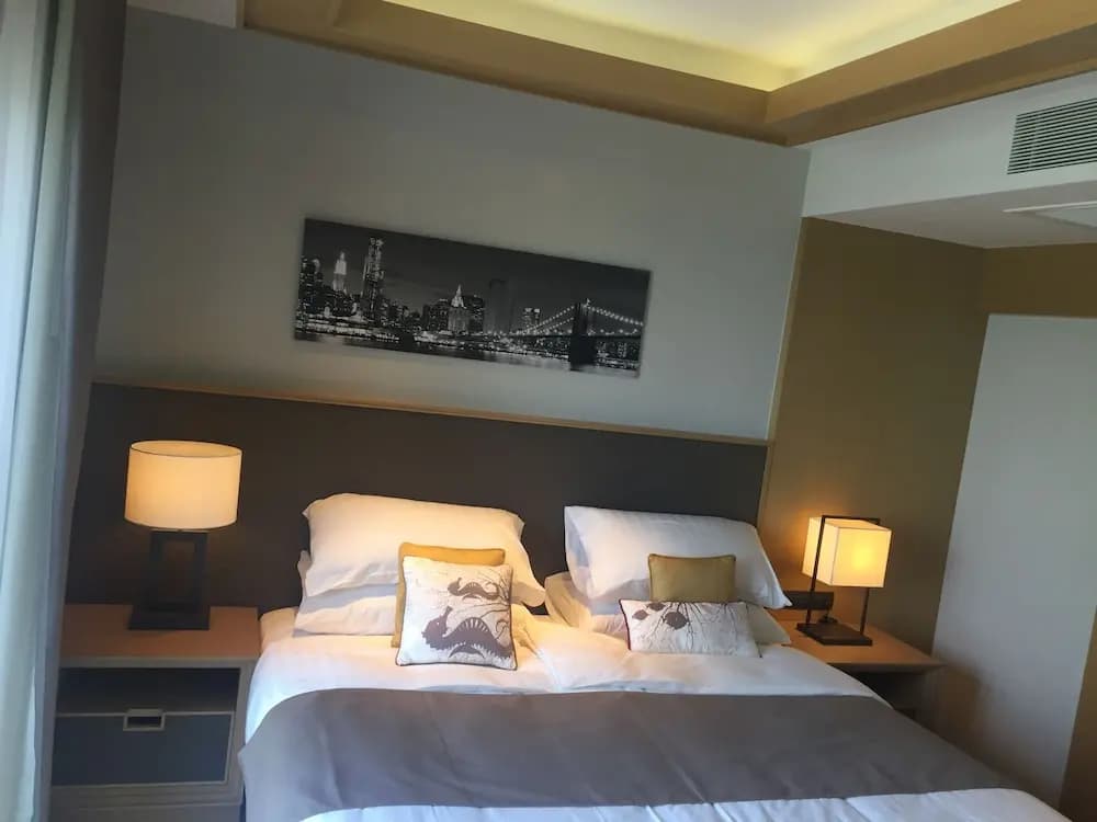 Patong Beach Luxury Hotel Apartment - photo 2