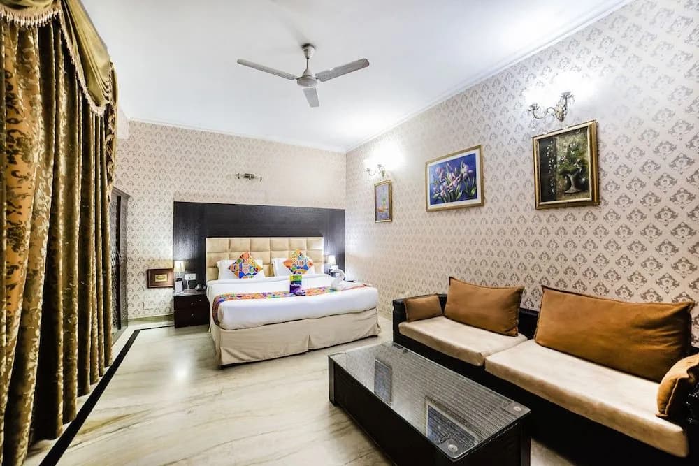 Fabhotel Conclave Comfort East Of Kailash - photo 5