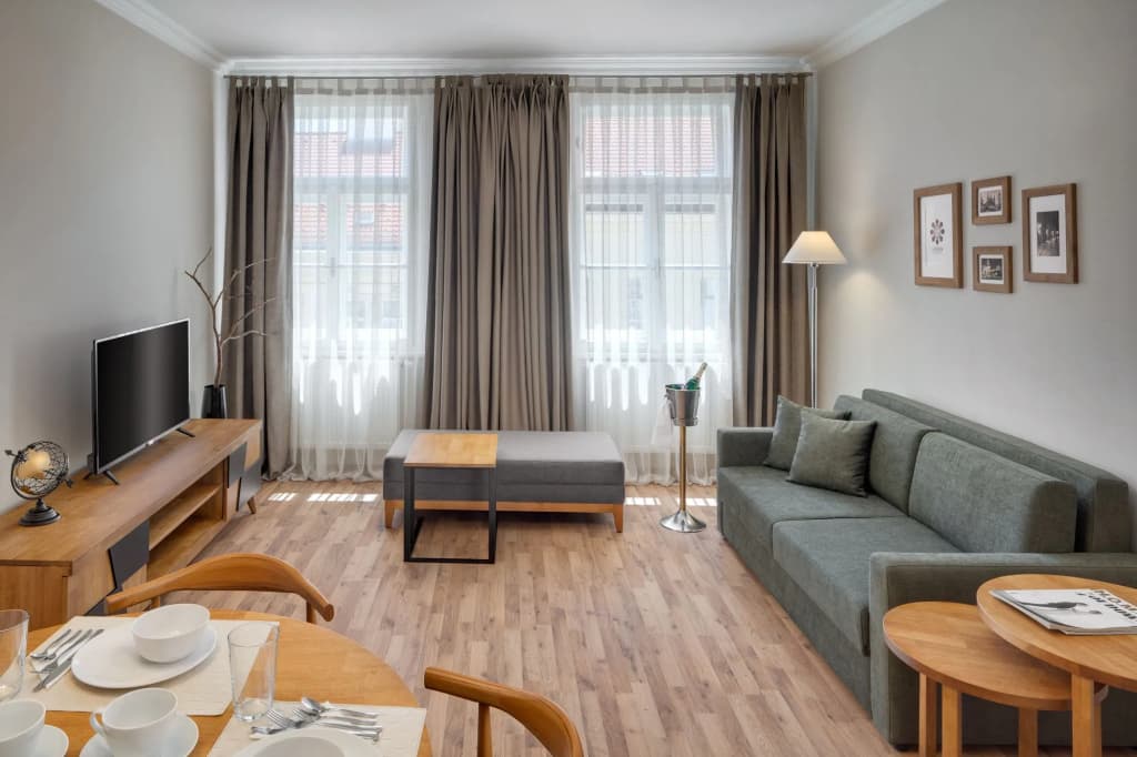 Louren Apartments - photo 5
