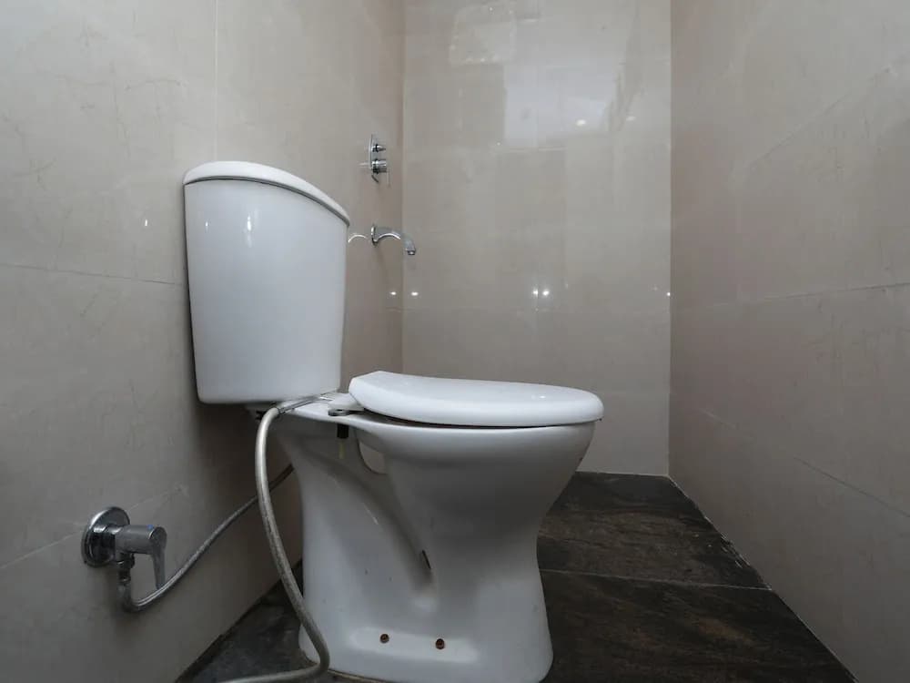 OYO 12503 Hotel Corner Point - photo 8