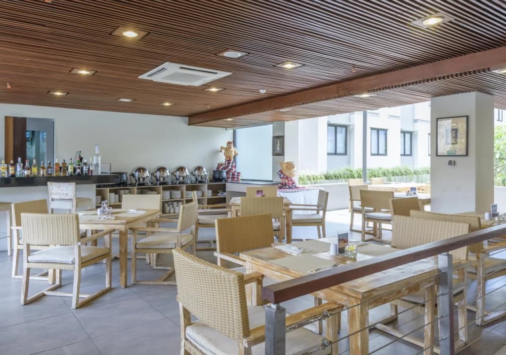 Hotel Dafam Savvoya Seminyak - photo 29