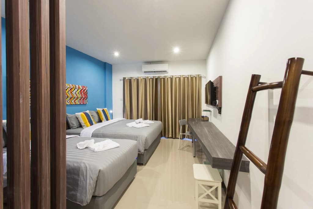Krabi Inn And Omm Hotel - photo 5