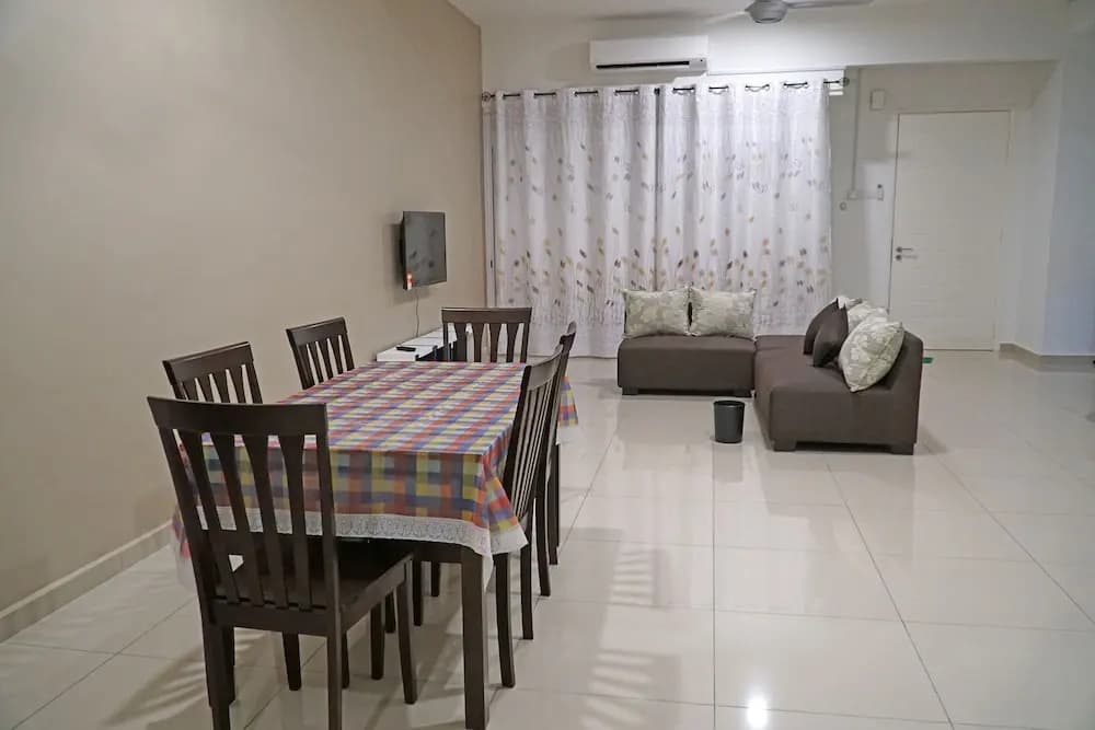 CVR Homestay Melaka - photo 2