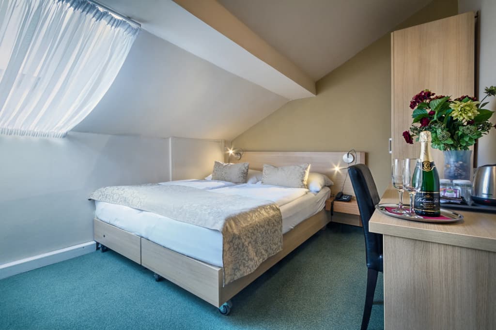 Hotel Taurus - photo 22