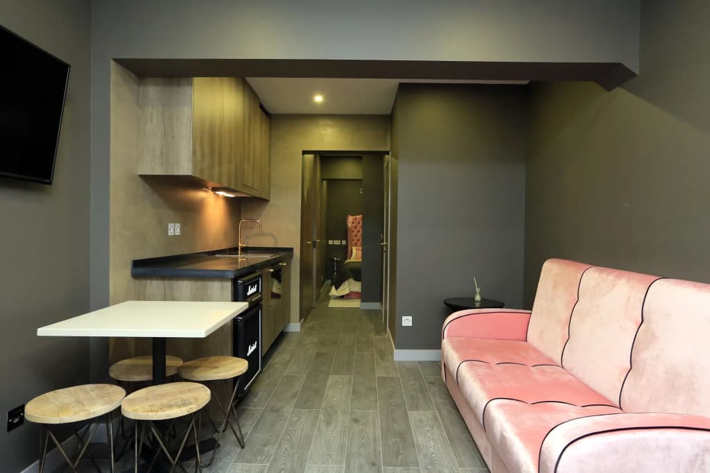Charm Flats - main photo